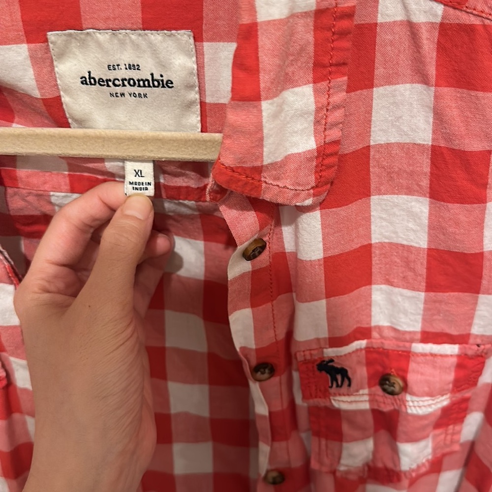 Button down checkered shirt - Picture 2 of 2